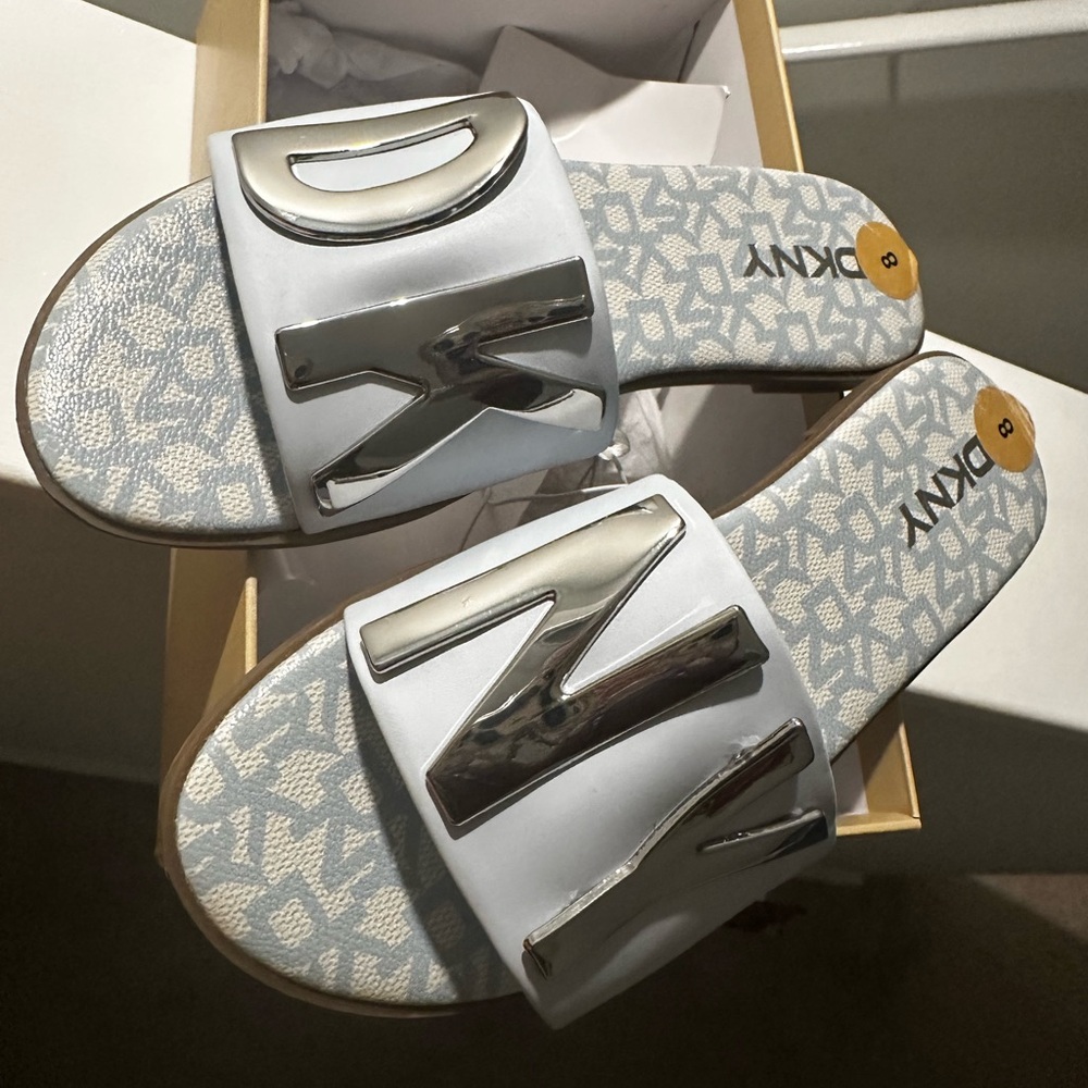 DKNY Logo Slide Sandals Size 8